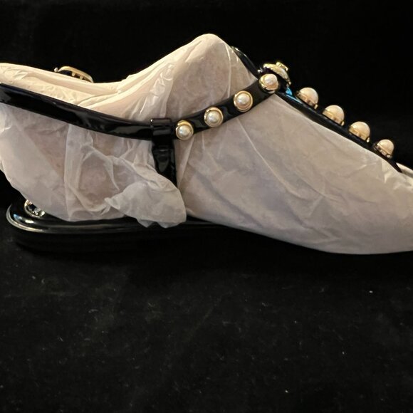Sam Edelman Gigi Pearl Studded T-Strap Flat Sandals NIB Size 7 - Picture 4 of 7